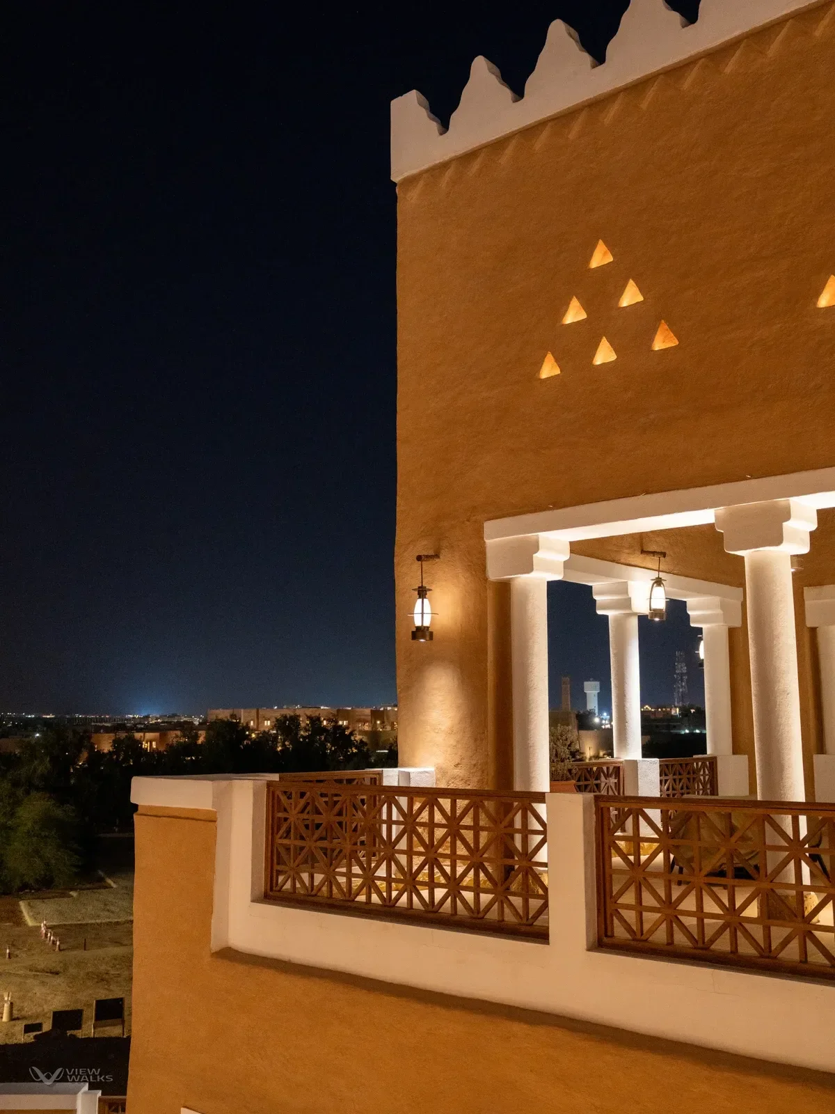 traditional-saudi-architecture-terrace-twilight